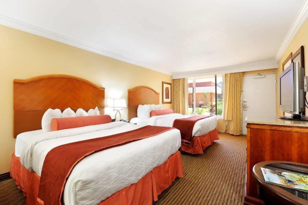 Maingate Kissimmee Hotel Exterior photo