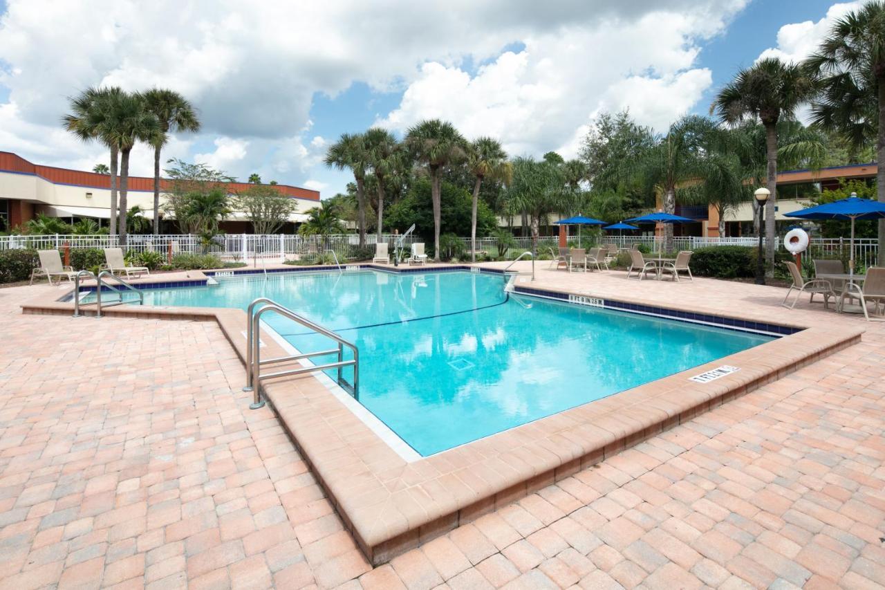 Maingate Kissimmee Hotel Exterior photo